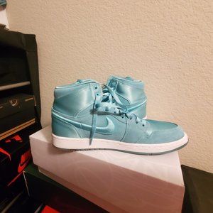 Jordan 1 Retro High Season of Her Light Aqua